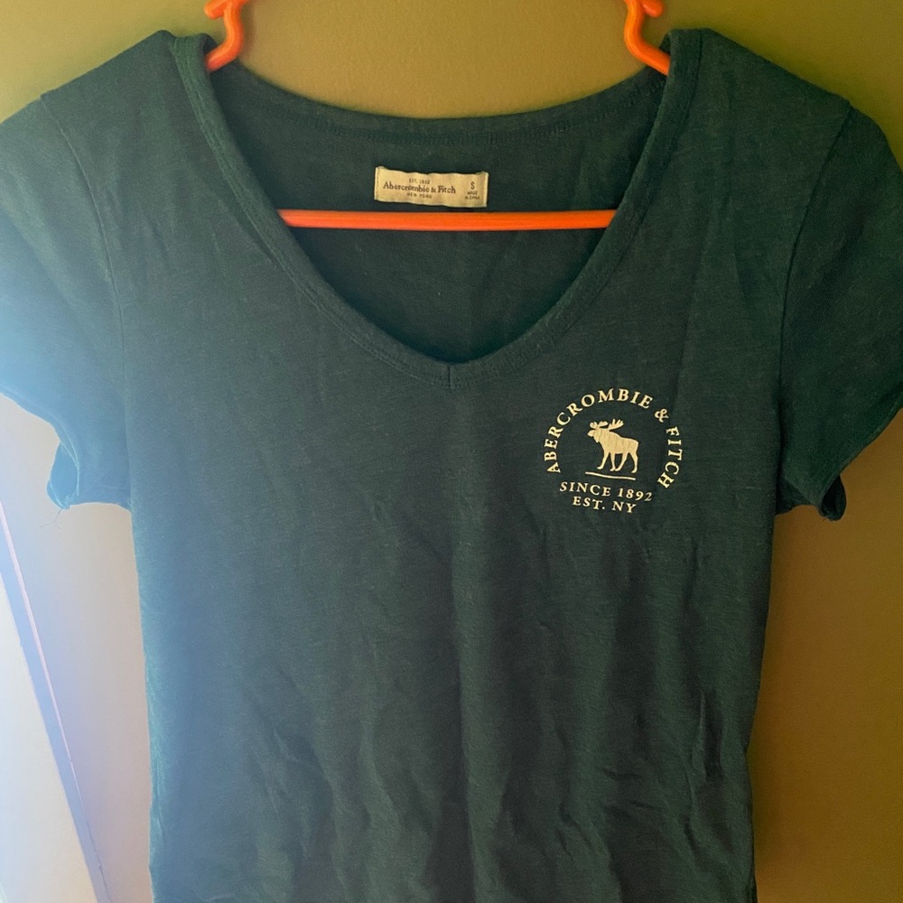 Abercrombie and Fitch, logo tee